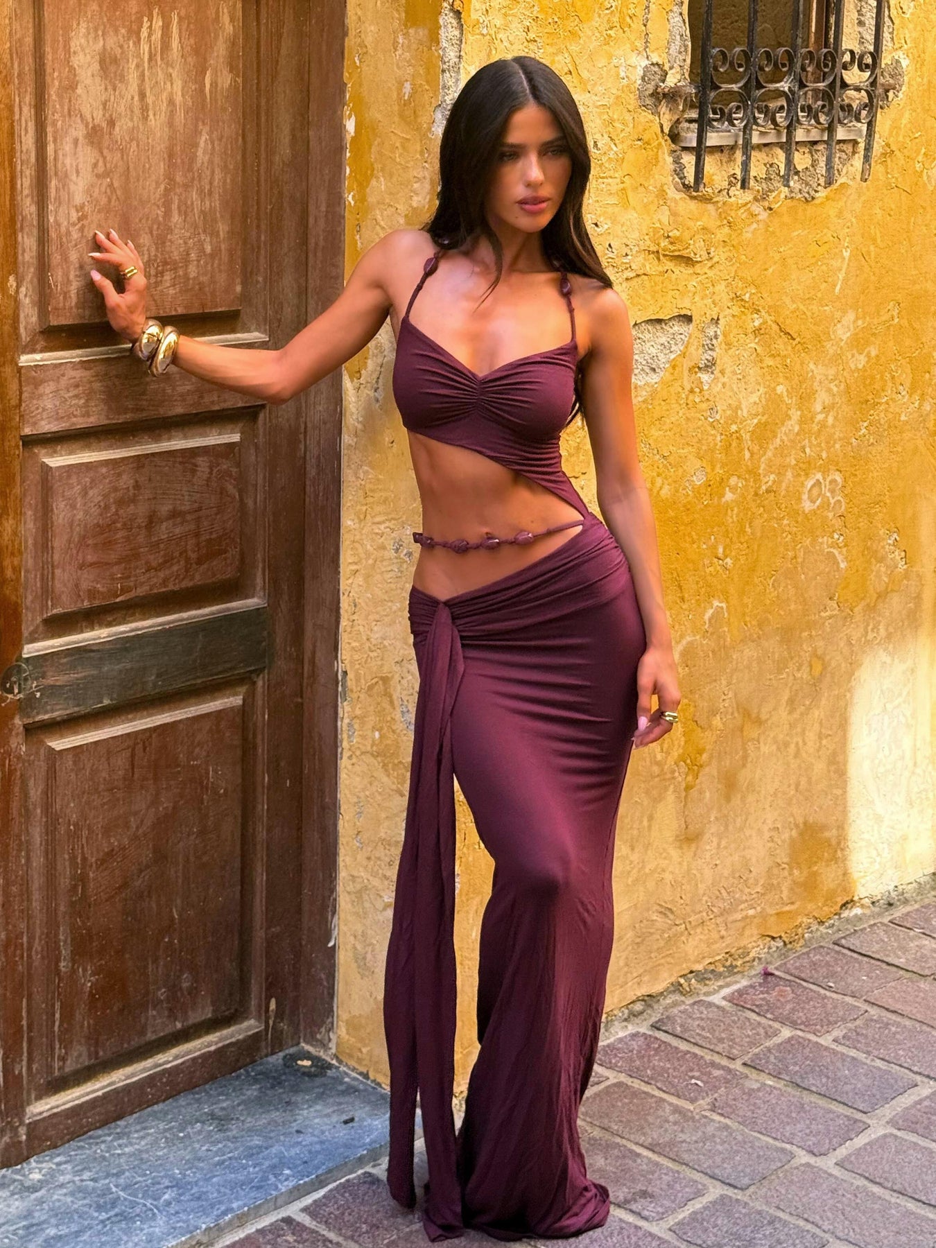 LUCETTA-MAXI-DRESS-DEEP-MAROON11_1350x1800-5
